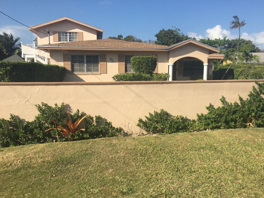 Albury'S Haven Apartment Nassau Exterior photo